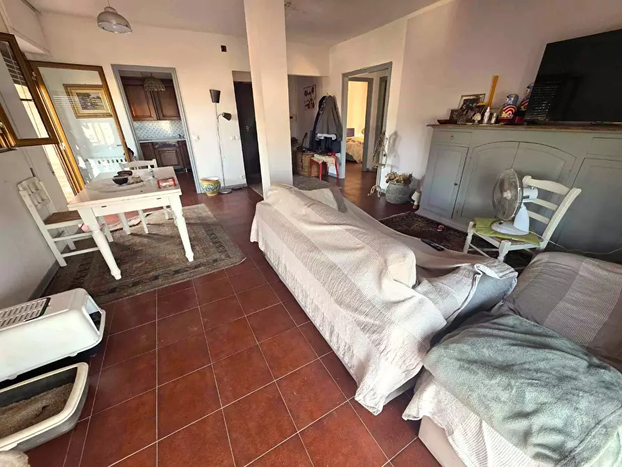 Immagine 10 di Mansarda in vendita  a Massa