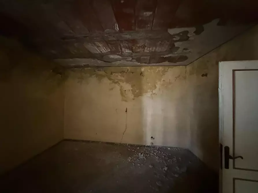 Immagine 9 di Porzione di casa in vendita  a Santa Maria A Monte