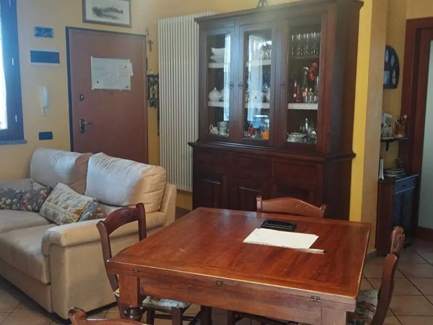 Immagine 15 di Appartamento in vendita  a Cascina