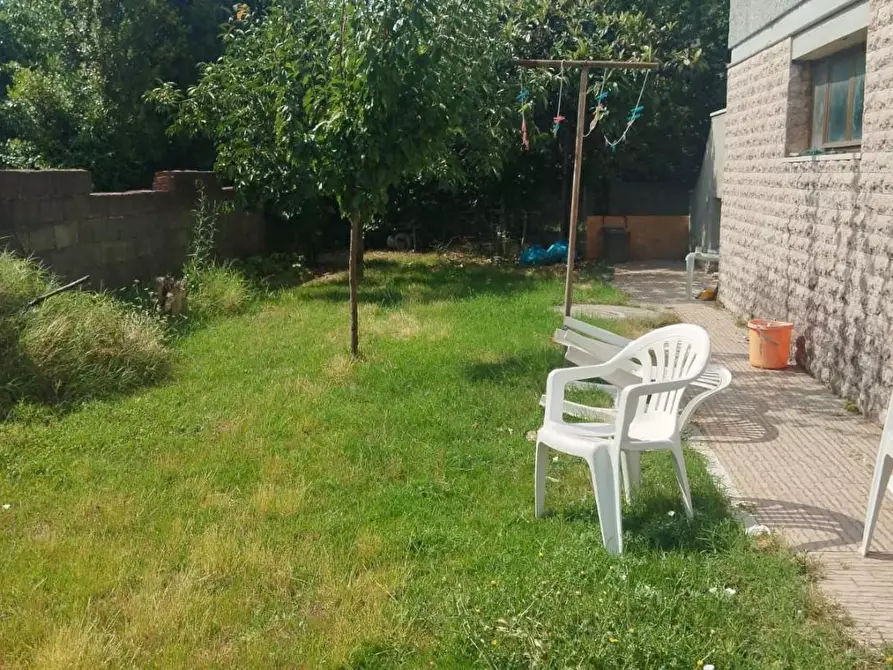 Immagine 11 di Villa in vendita  a Cascina