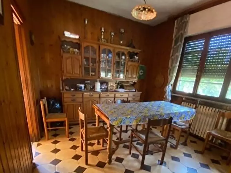 Immagine 15 di Villa in vendita  a Cascina