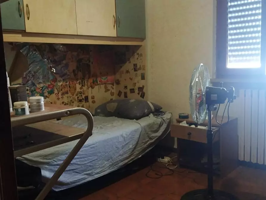 Immagine 4 di Villa in vendita  a Cascina