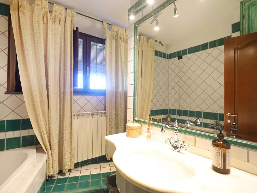 Immagine 19 di Casa bifamiliare in vendita  a Fauglia
