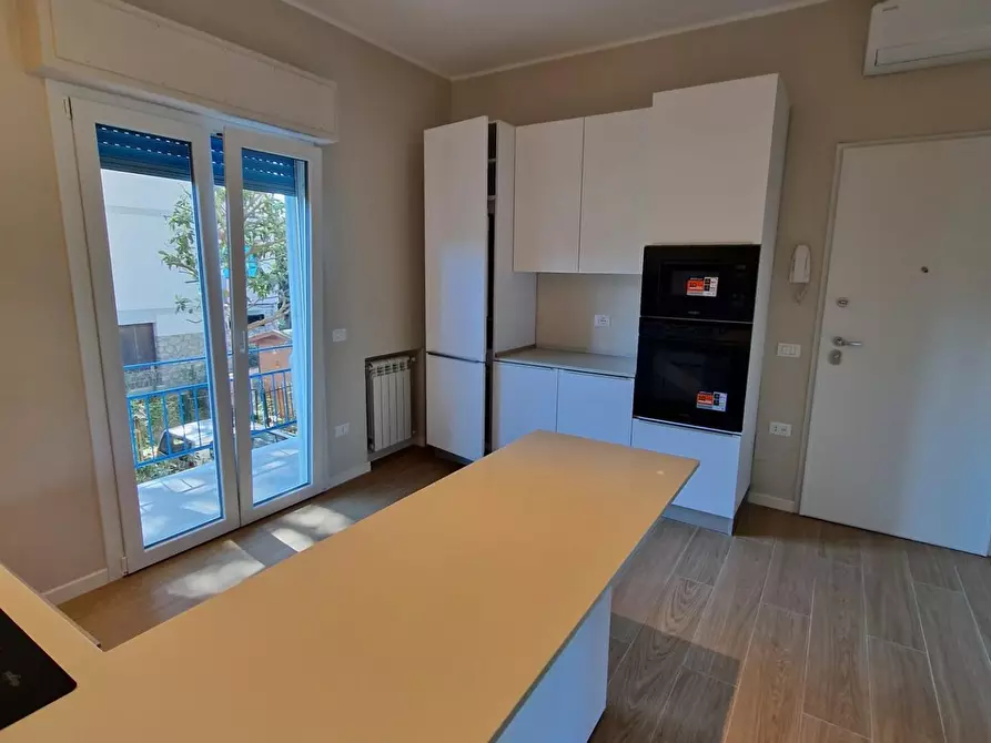 Immagine 3 di Appartamento in vendita  a Forte Dei Marmi
