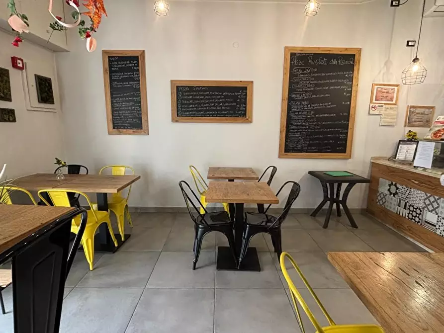 Immagine 5 di Bar / Ristorante in vendita  a Cascina