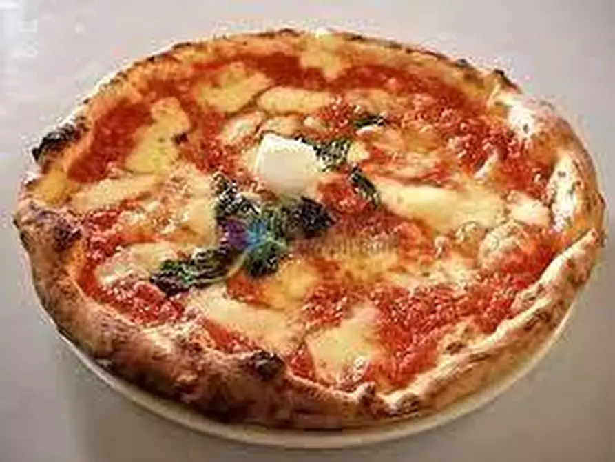 Immagine 8 di Bar / Ristorante in vendita  a Cascina