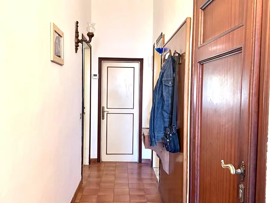 Immagine 17 di Appartamento in vendita  a Empoli