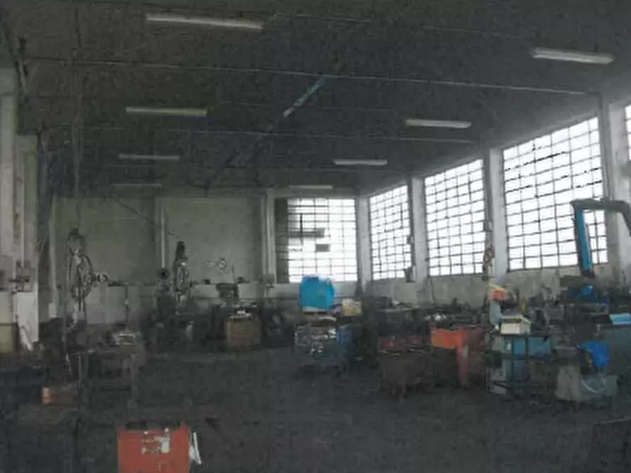 Immagine 10 di Capannone industriale in vendita  a Rivara