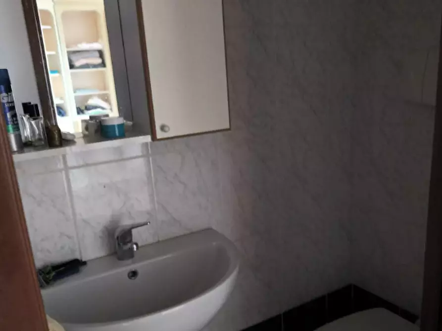 Immagine 11 di Appartamento in vendita  a Pinerolo
