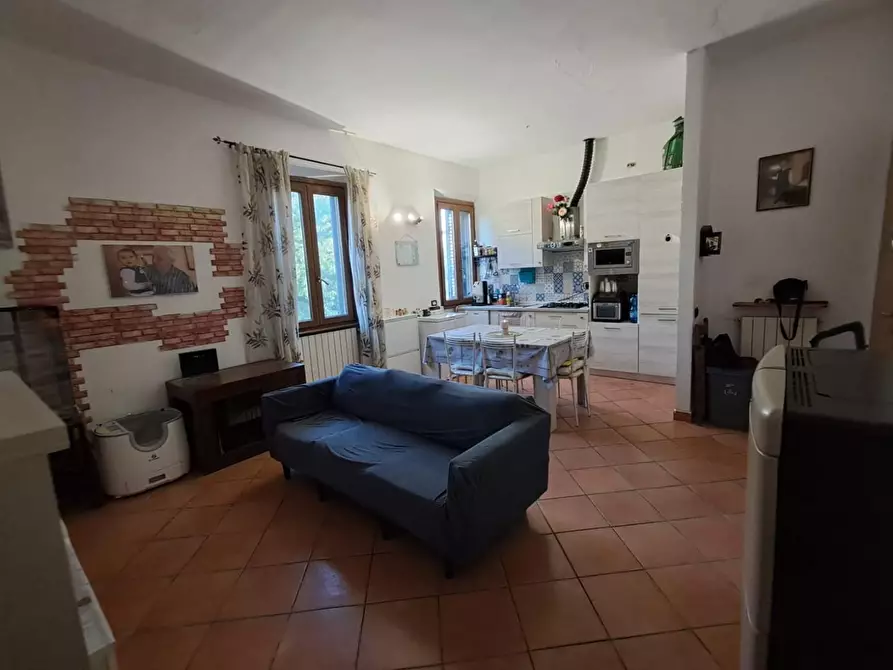 Immagine 2 di Appartamento in vendita  a Pontedera