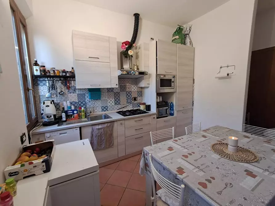 Immagine 5 di Appartamento in vendita  a Pontedera