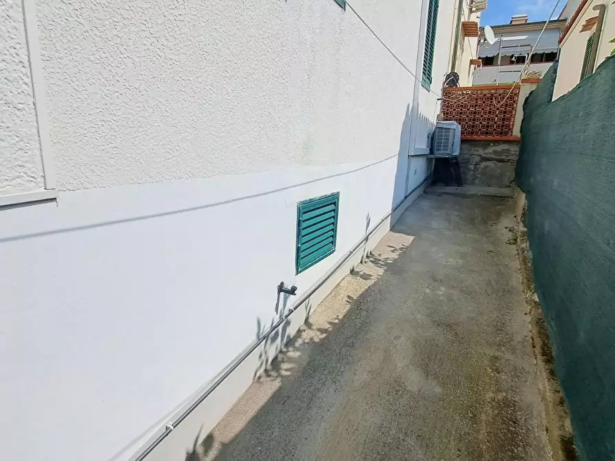 Immagine 26 di Porzione di casa in vendita  a Rosignano Marittimo