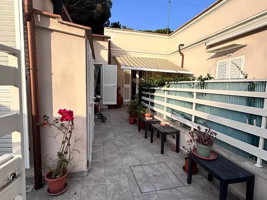 Immagine 17 di Villetta a schiera in vendita  a Pisa