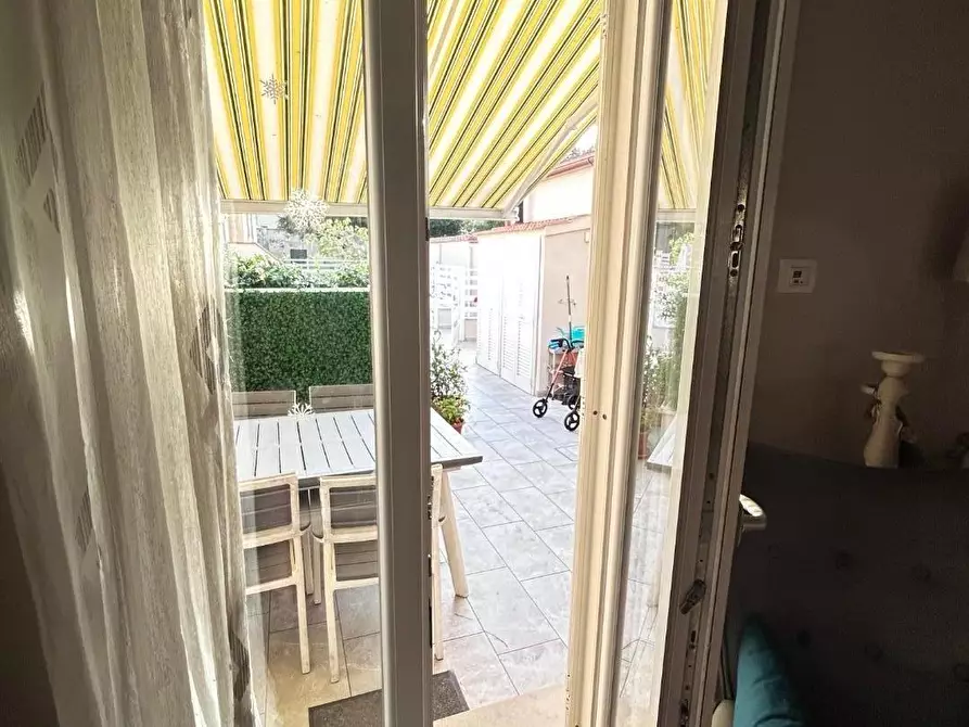 Immagine 2 di Villetta a schiera in vendita  a Pisa