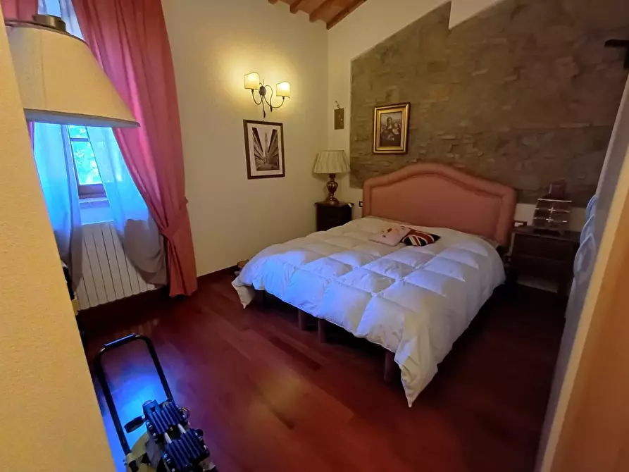 Immagine 6 di Casa colonica in vendita  a Vinci