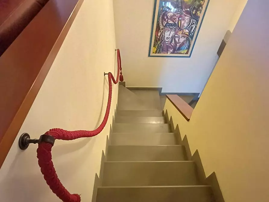 Immagine 9 di Casa colonica in vendita  a Vinci