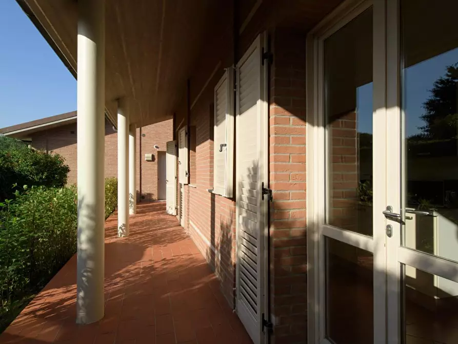 Immagine 18 di Villa in vendita  a Pisa