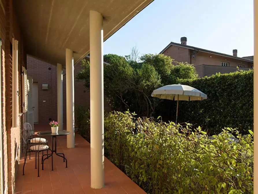 Immagine 10 di Villa in vendita  a Pisa
