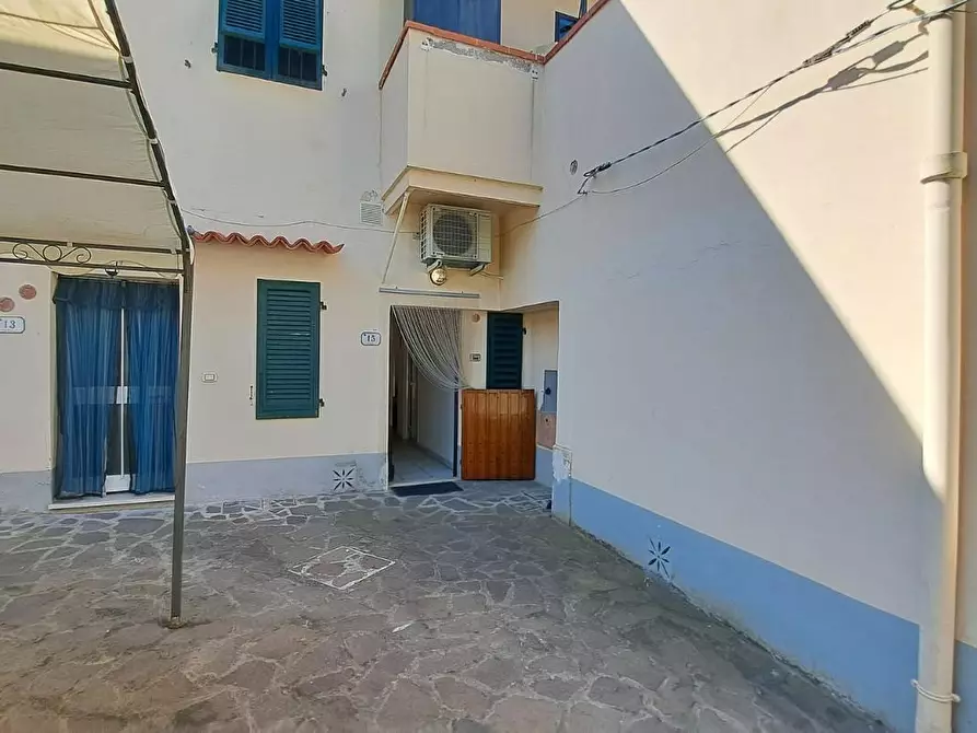 Immagine 1 di Appartamento in vendita  a Rosignano Marittimo