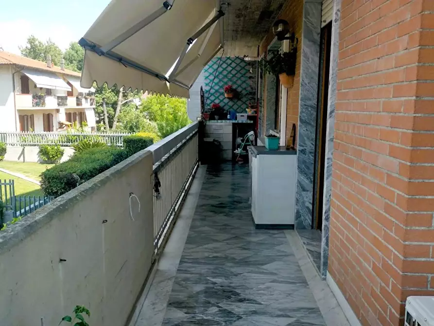 Immagine 21 di Appartamento in vendita  a Carrara