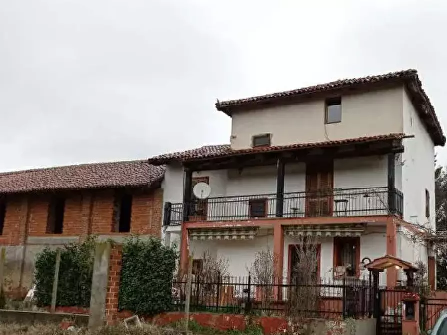 Immagine 1 di Casa indipendente in vendita  a Poirino
