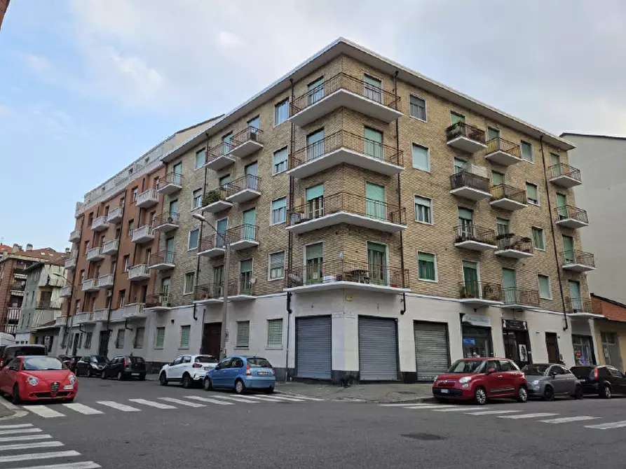Immagine 1 di Appartamento in vendita  a Torino