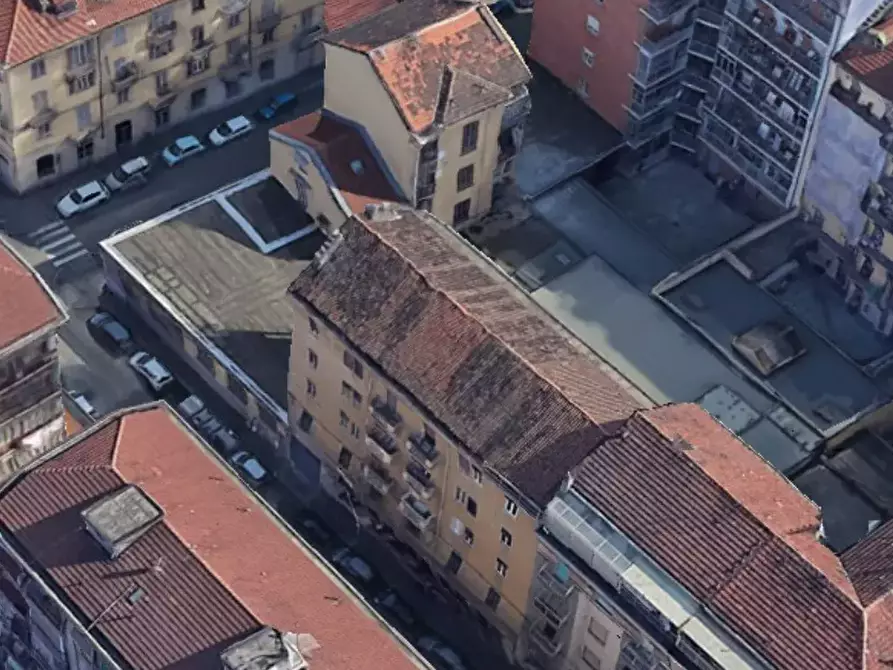 Immagine 2 di Appartamento in vendita  a Torino