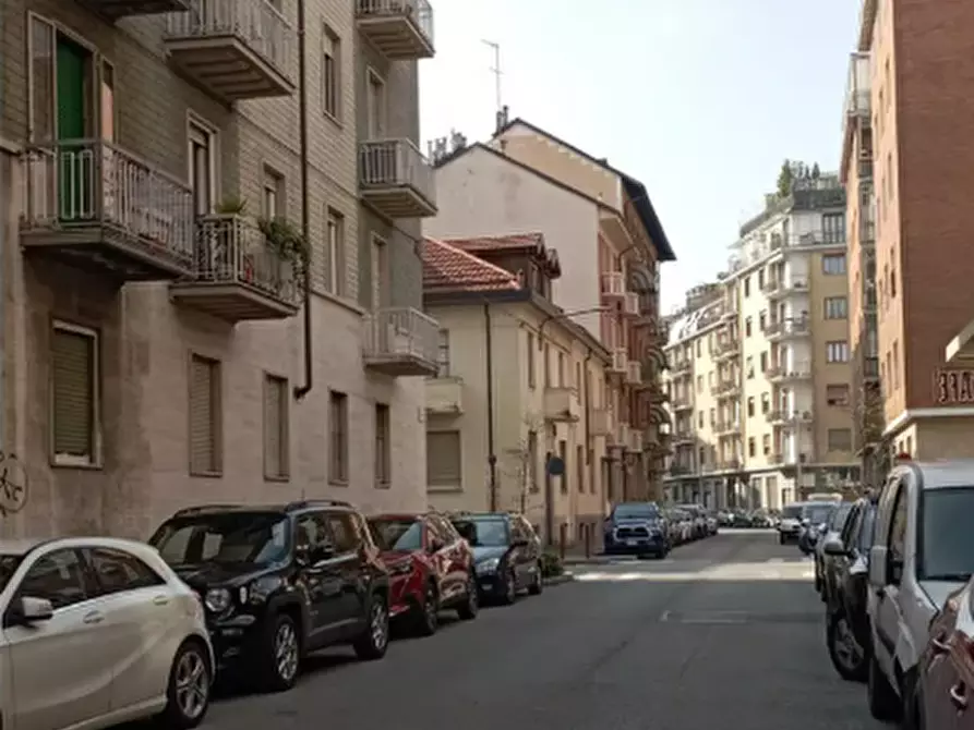 Immagine 1 di Appartamento in vendita  a Torino