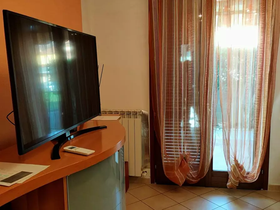 Immagine 4 di Villetta a schiera in vendita  a Calcinaia