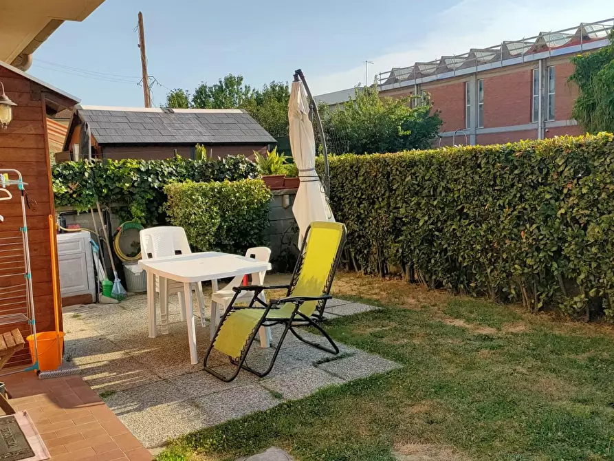 Immagine 23 di Villetta a schiera in vendita  a Calcinaia