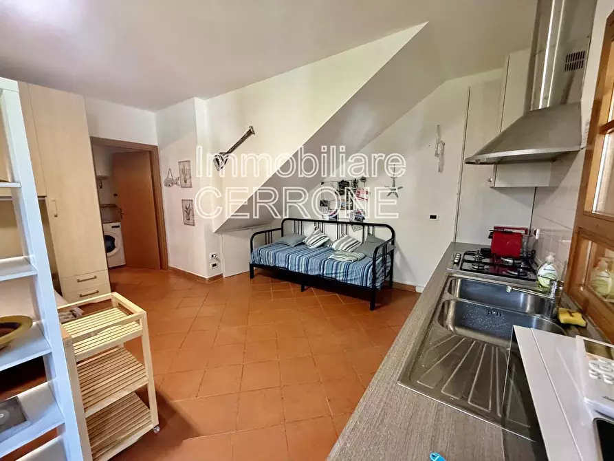 Immagine 12 di Appartamento in vendita  a Cecina