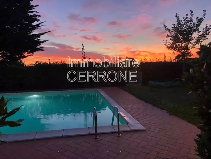 Immagine 2 di Appartamento in vendita  a Cecina