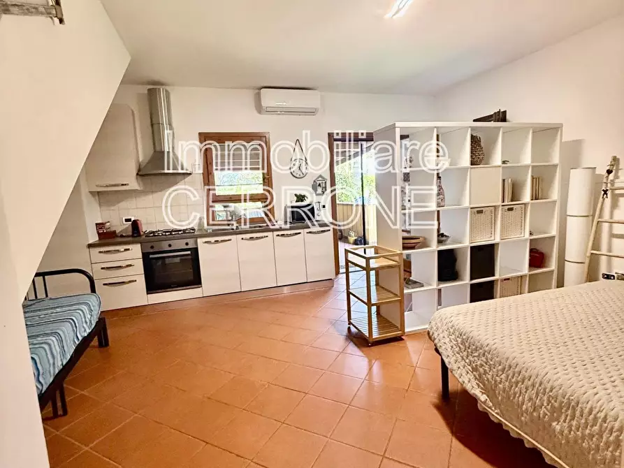 Immagine 16 di Appartamento in vendita  a Cecina