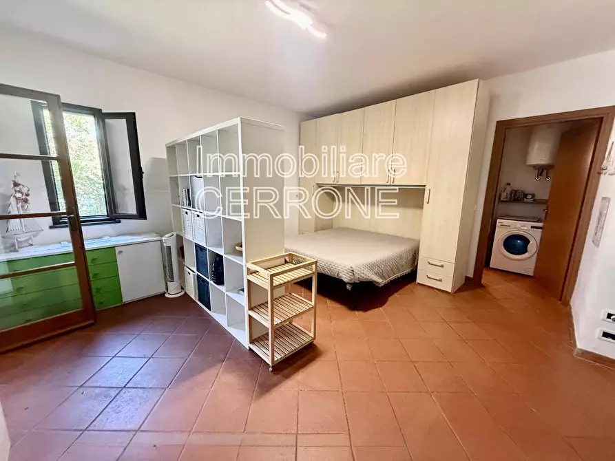 Immagine 11 di Appartamento in vendita  a Cecina