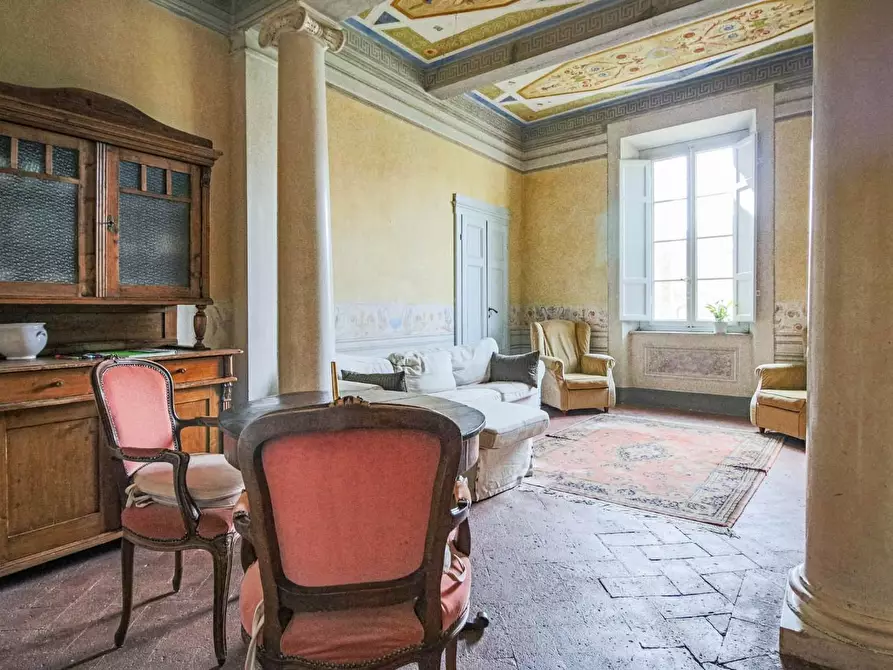 Immagine 11 di Appartamento in vendita  a Pisa