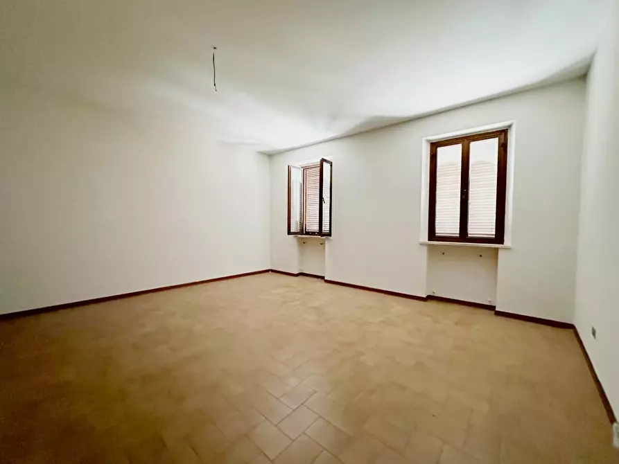 Immagine 8 di Casa bifamiliare in vendita  a Pescia