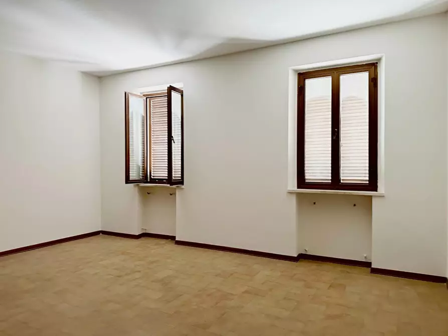 Immagine 9 di Casa bifamiliare in vendita  a Pescia