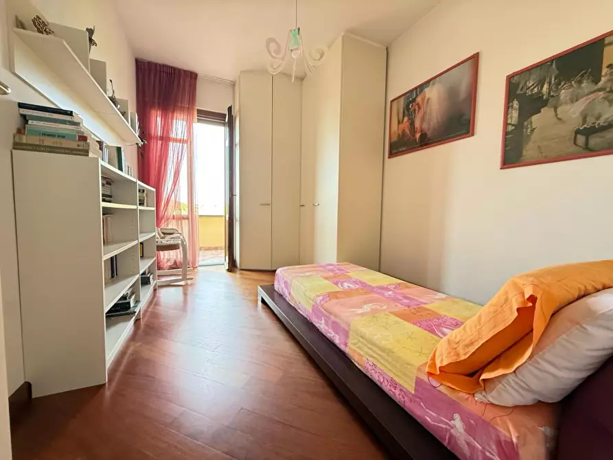 Immagine 31 di Villa in vendita  a Massa