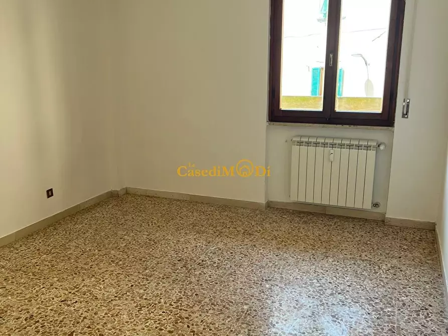Immagine 13 di Appartamento in affitto  a Livorno