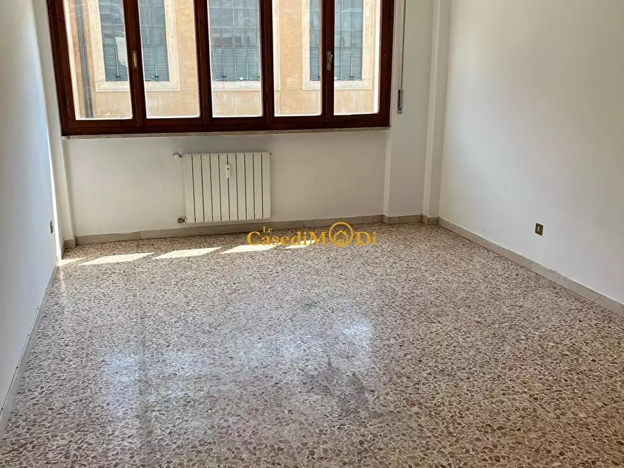 Immagine 1 di Appartamento in affitto  a Livorno