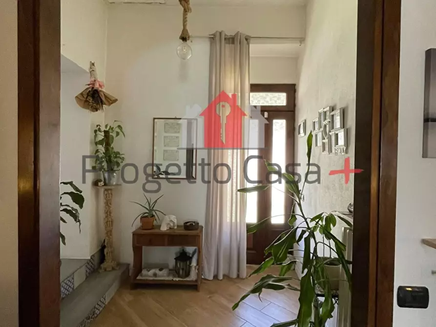Immagine 75 di Appartamento in vendita  a Carnago