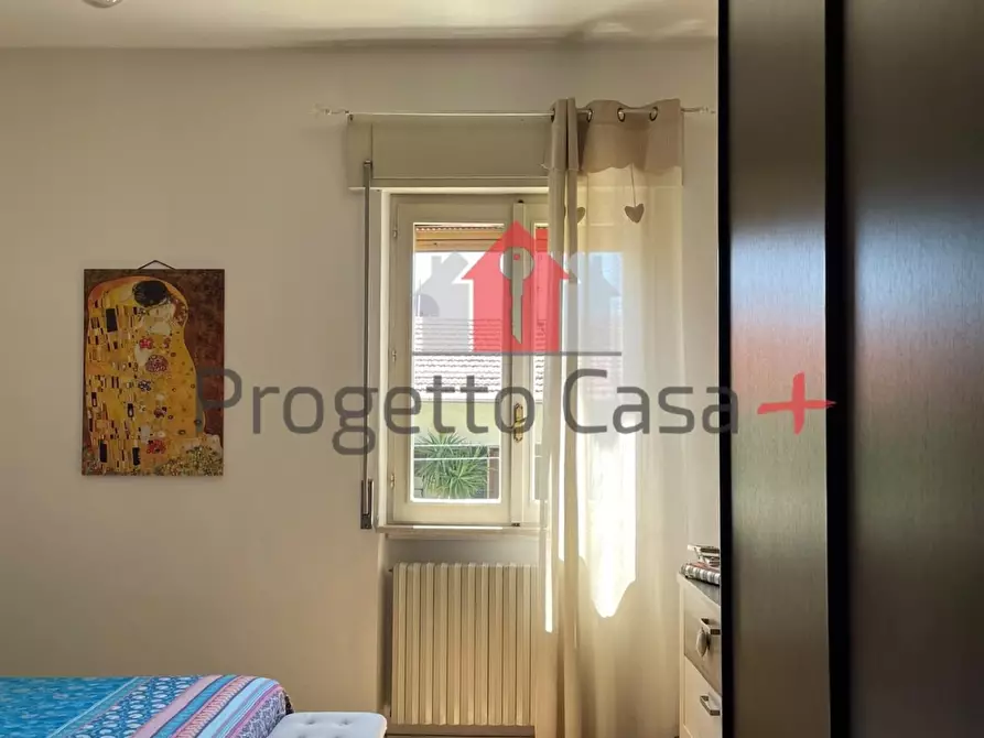 Immagine 81 di Appartamento in vendita  a Carnago