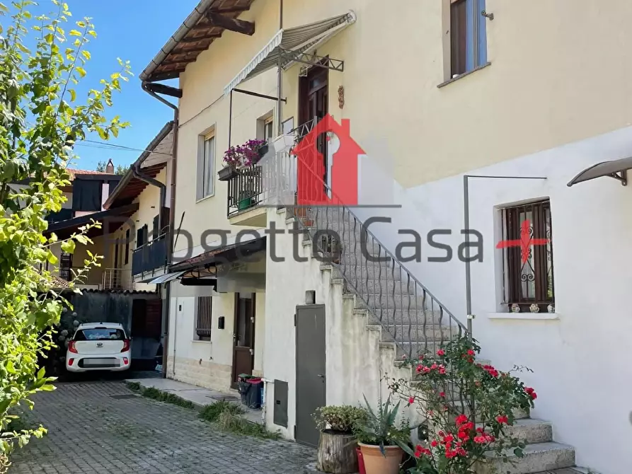 Immagine 6 di Appartamento in vendita  a Carnago