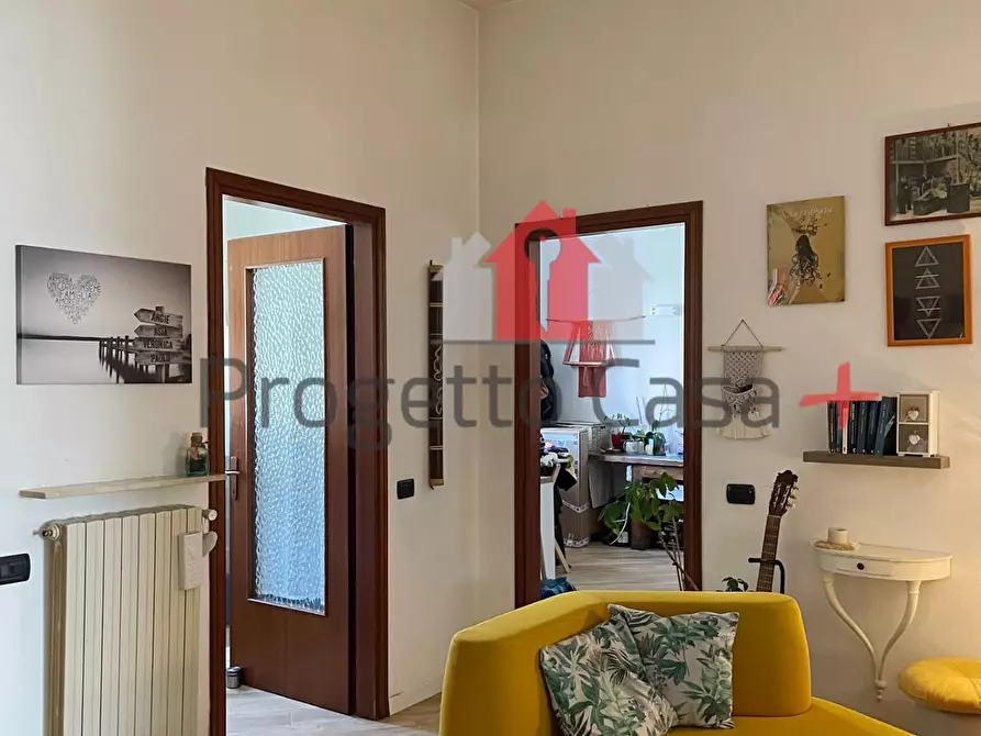 Immagine 65 di Appartamento in vendita  a Carnago