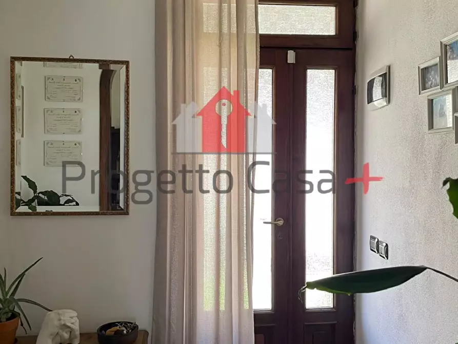 Immagine 30 di Appartamento in vendita  a Carnago