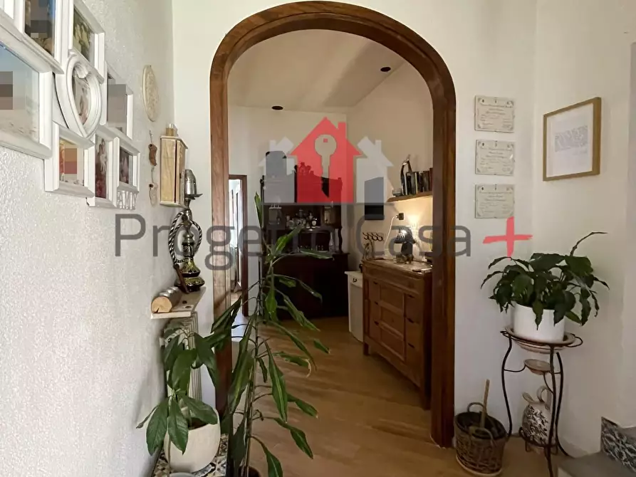 Immagine 32 di Appartamento in vendita  a Carnago