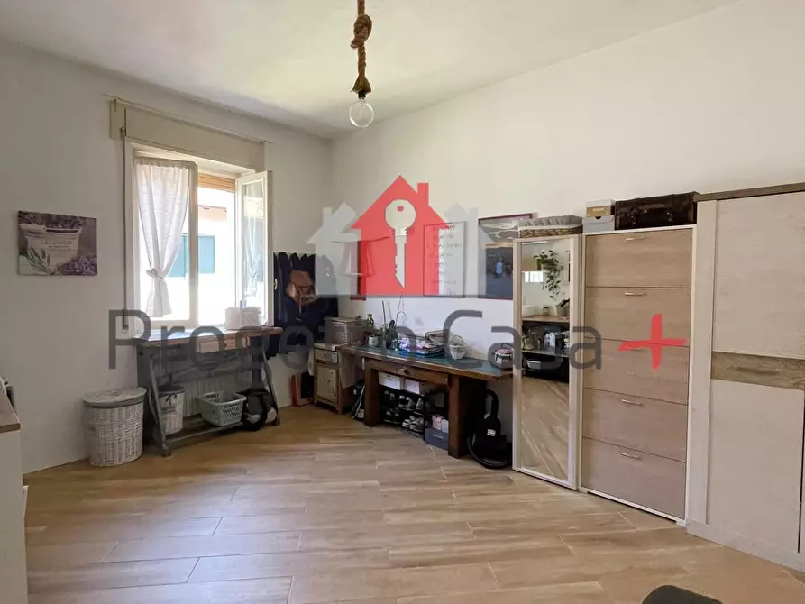 Immagine 21 di Appartamento in vendita  a Carnago