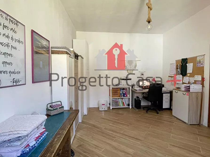 Immagine 25 di Appartamento in vendita  a Carnago