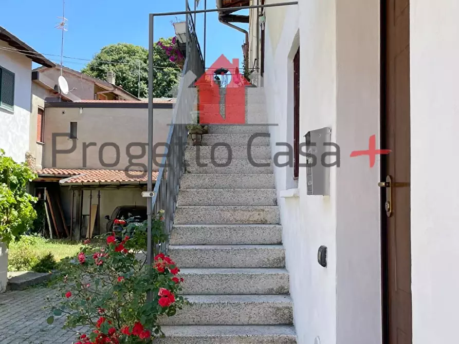 Immagine 8 di Appartamento in vendita  a Carnago