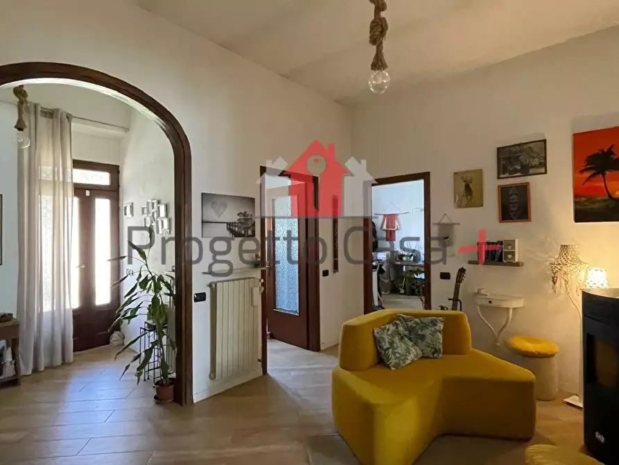 Immagine 64 di Appartamento in vendita  a Carnago